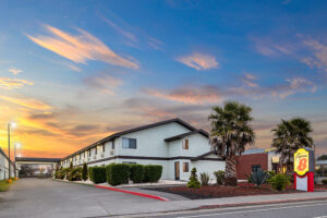 Super 8 Arcata: A Cozy Stay Amidst the Redwood Coast
