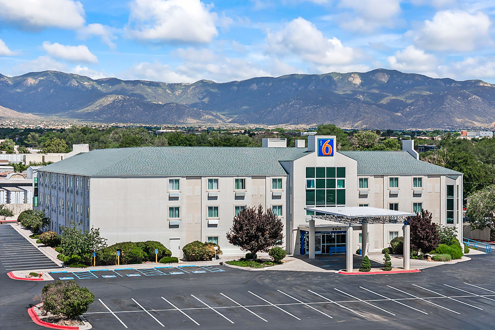 High Desert, Clean Lines — Motel 6 Albuquerque North